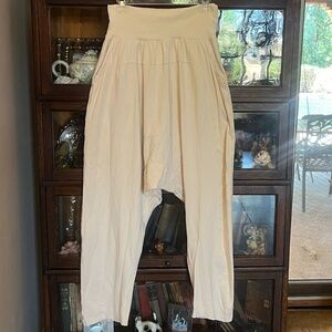 NWOT Free people movement harem pants cream size SMALL
